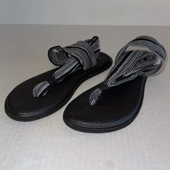Sanuk Yoga 2 Solid Vintage Sandals - Picture 2 of 9